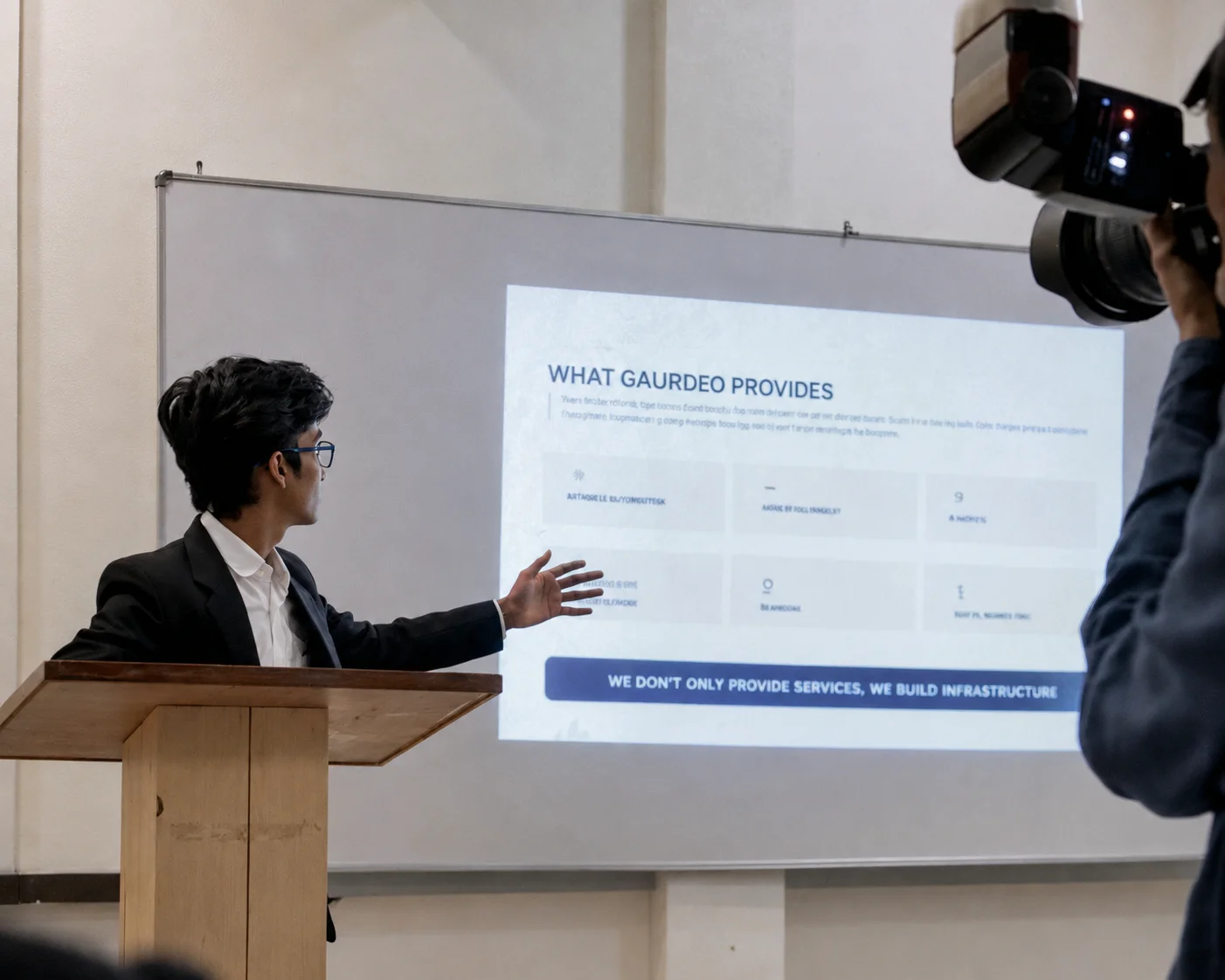 Himanshu Raj presenting Gaurdeo startup idea before Uttarakhand Technical University leadership
