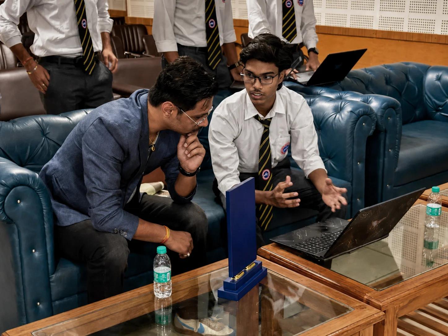 Himanshu Raj interacting with startup founder Sachint Karnatak during an entrepreneurship and fundraising discussion